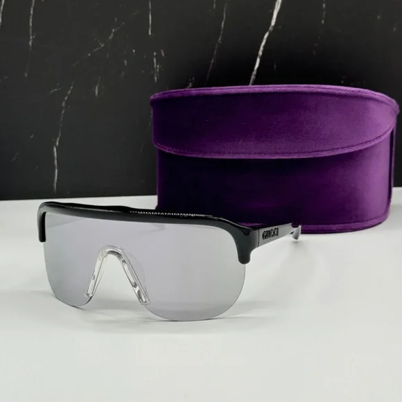 NEW GUCCI SILVER UNISEX MASK SUNGLASSES, GUCCI SHIELD EYEWEAR Gucci GG1637S Silver Mirror Shield Sunglasses – Designer  main image 3